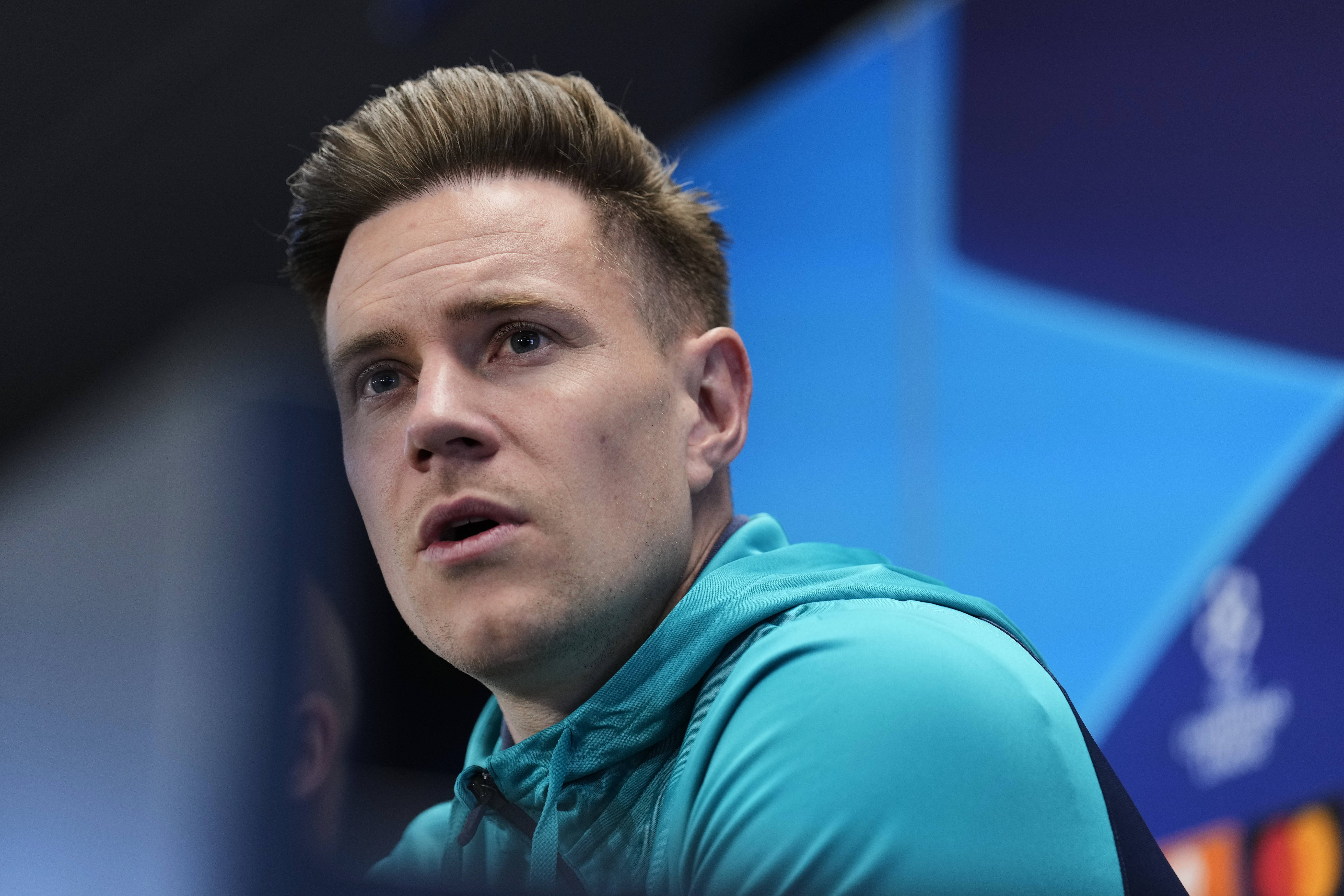 关于乌拉圭横扫哥伦比亚，莱万惊艳世界的信息