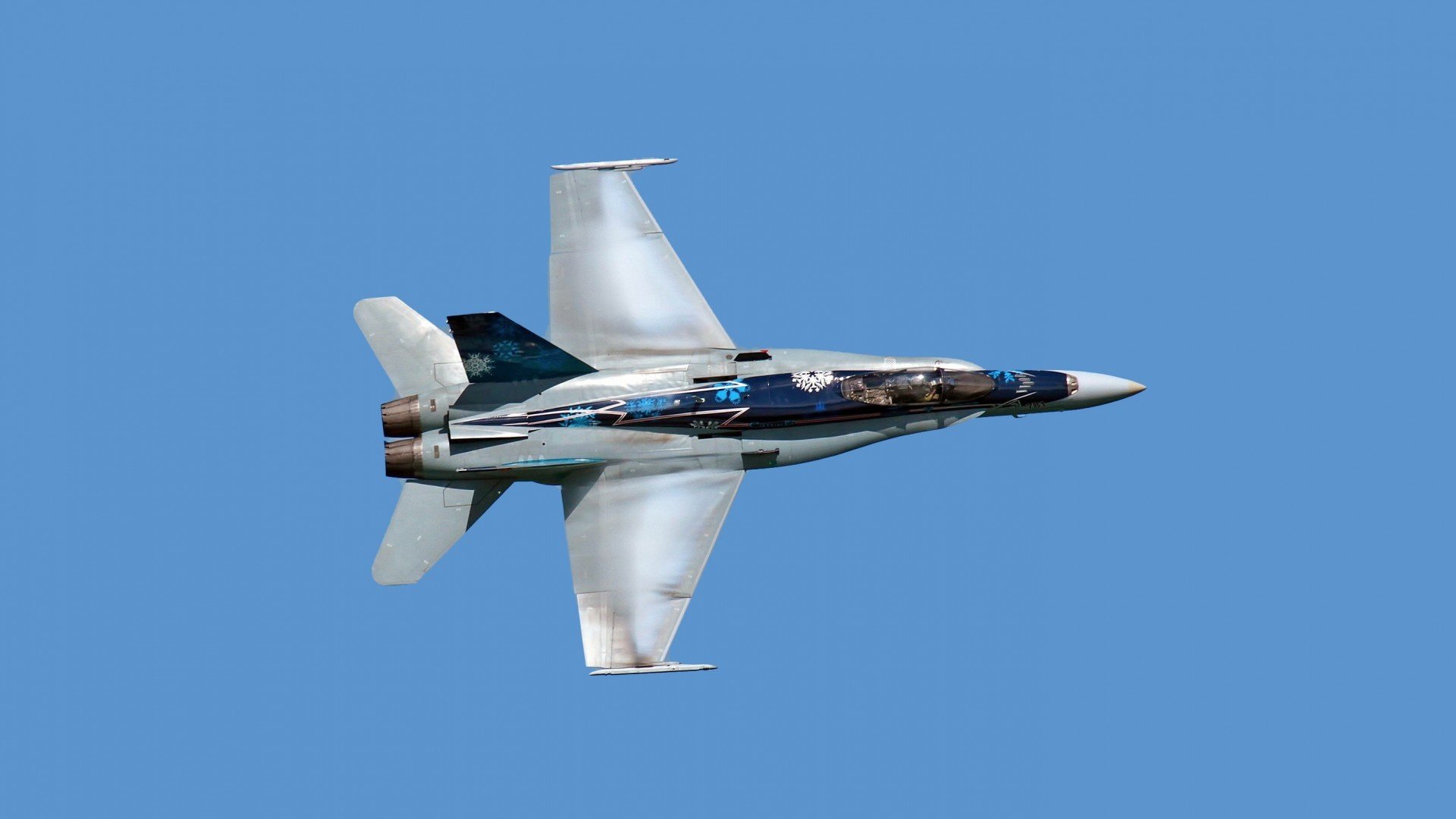 巴萨力克加拿大友谊赛，卢卡库防守端锁死对手立奇功