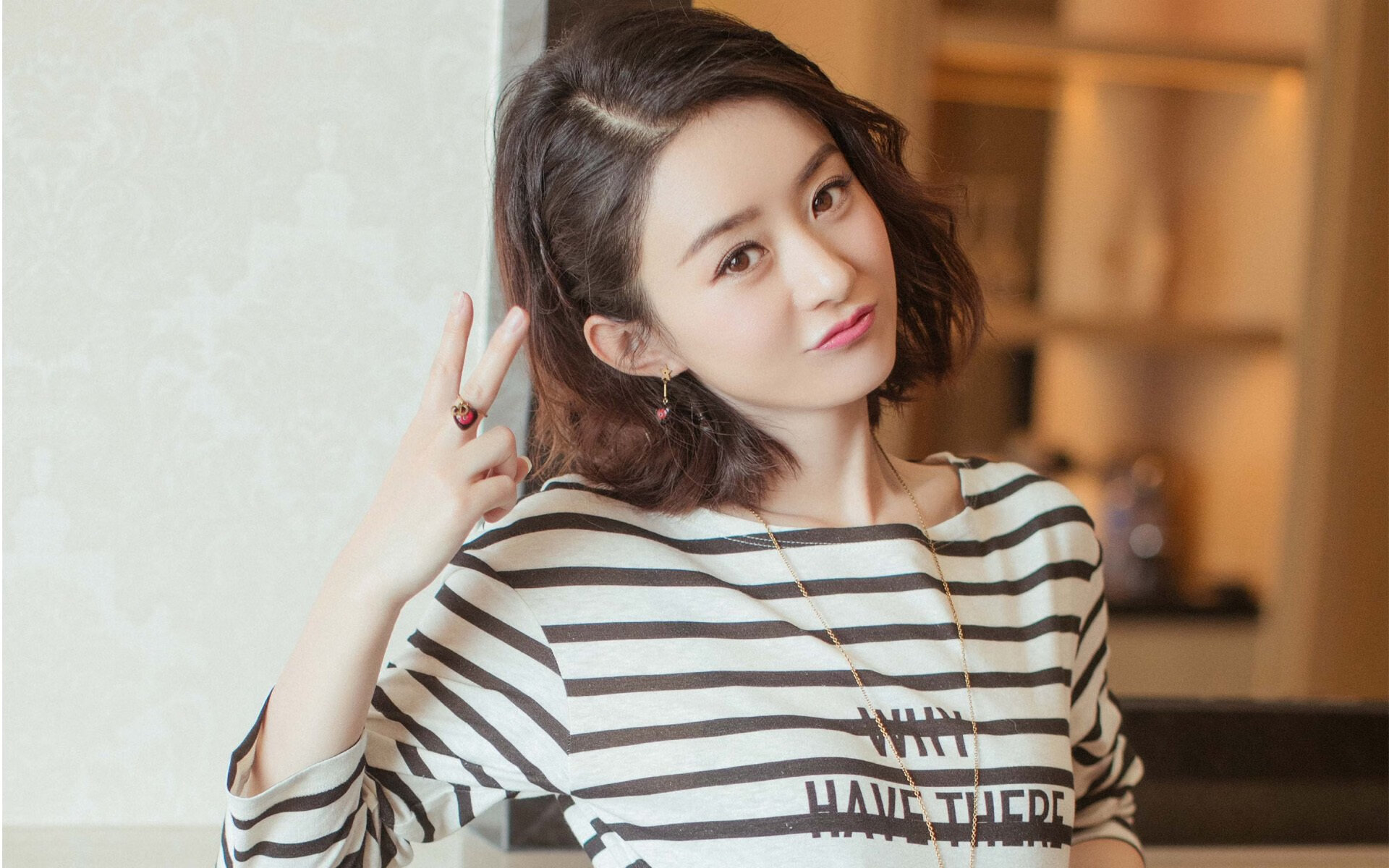 开云体育官方网站-黑马踏碎东欧铁骑！阿劳霍独造三球导演几内亚逆袭