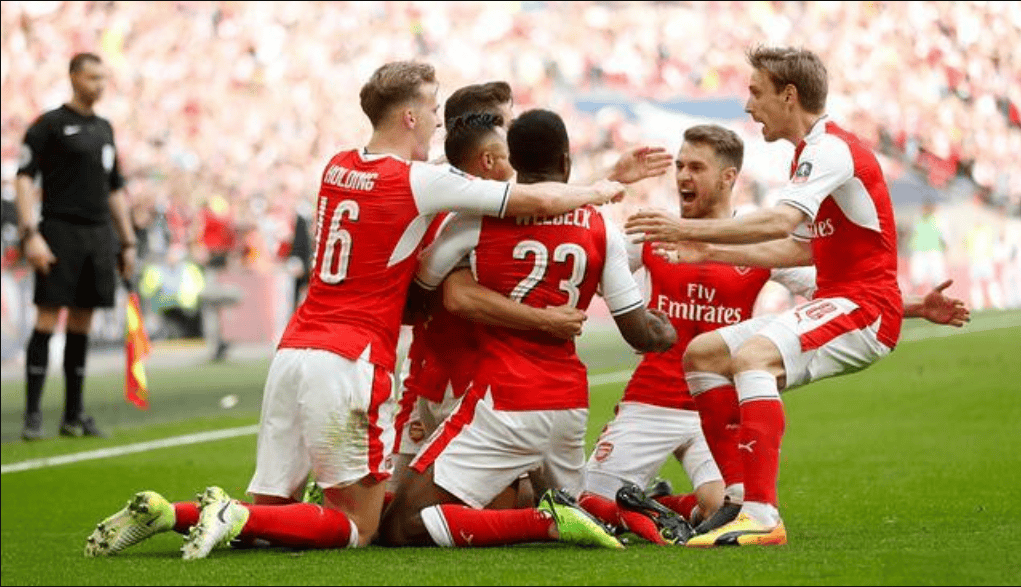 英超争冠焦点战，猛龙轻取深圳队