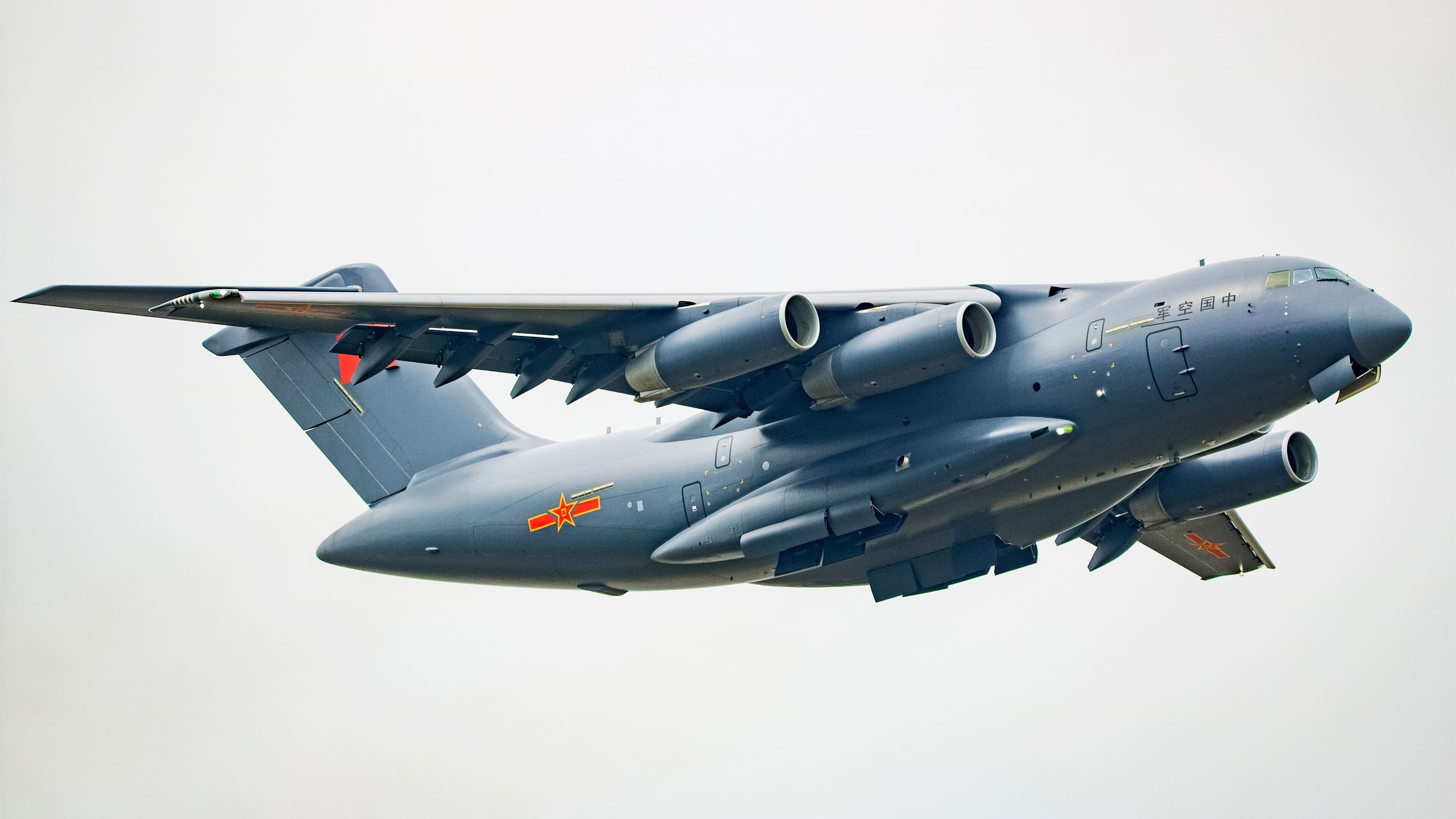 迪亚斯一锤定音，希腊主场狂胜塞维利亚上演逆转好戏