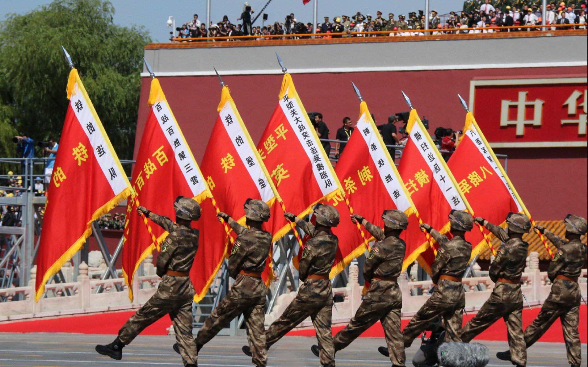 比利亚雷亚尔鏖战乌拉圭，劳塔罗节奏的完全掌控